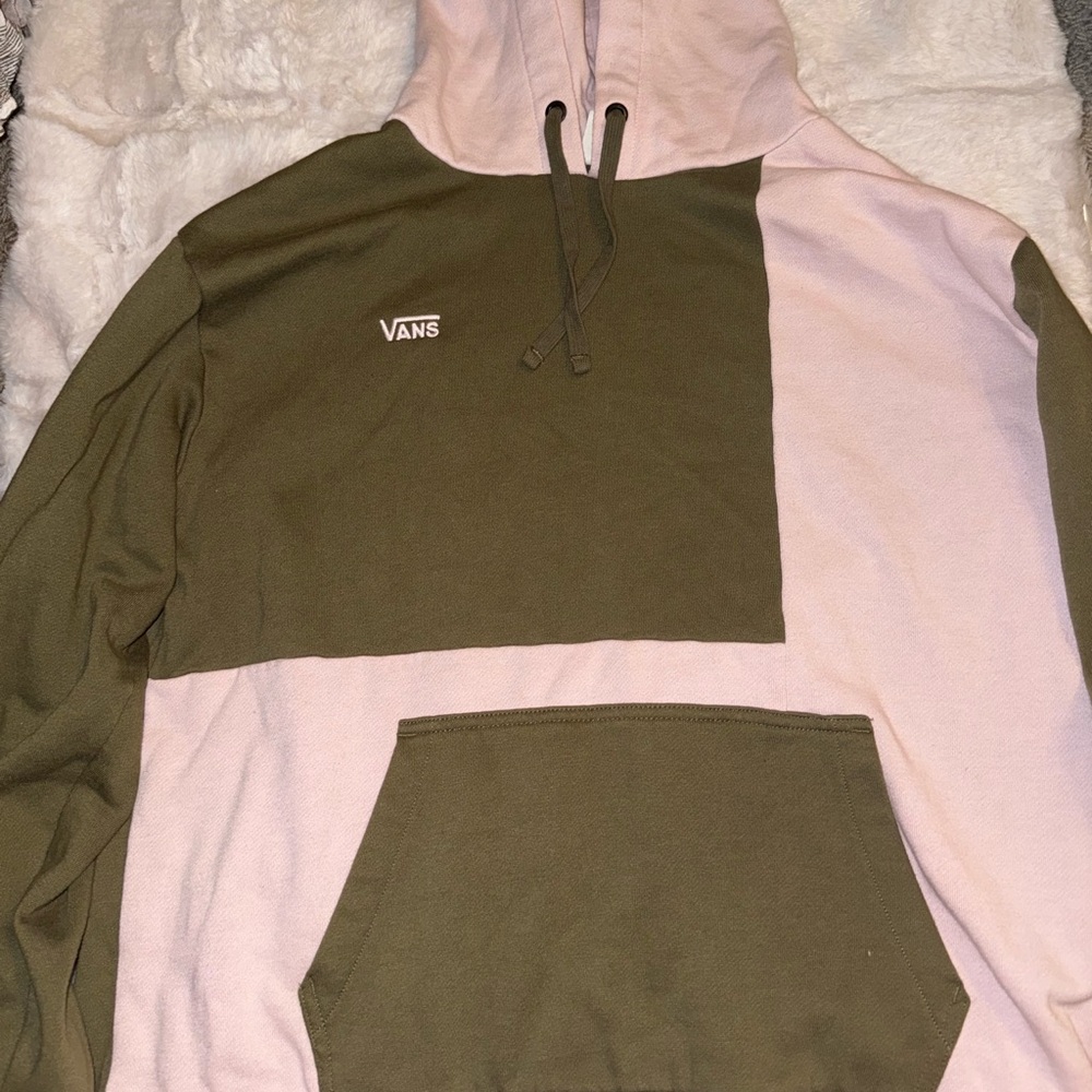 NEVER WORN LIMITED EDITION VANS HOODIE
